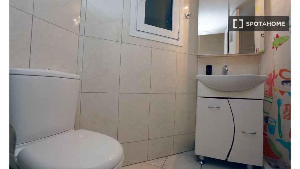 Double room Athens, 2 beds — photo 14