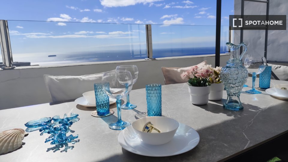 Apartment Santa_Cruz_De_Tenerife, 1 bed, 75m² — photo 3