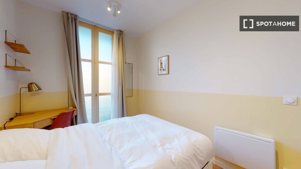 Double room Paris, 18 beds — photo 24