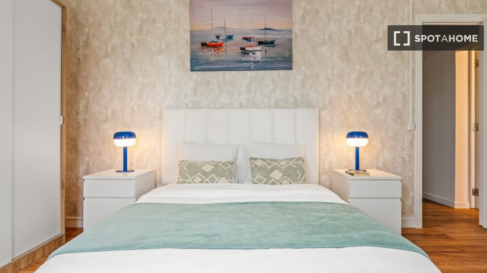 Double room Lisbon, 9 beds — photo 12