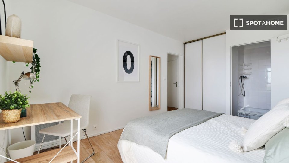 Double room Paris, 4 beds — photo 18