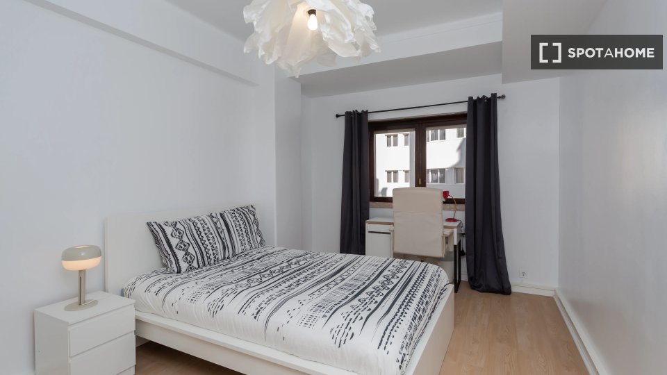 Double room Lisbon, 10 beds — photo 8