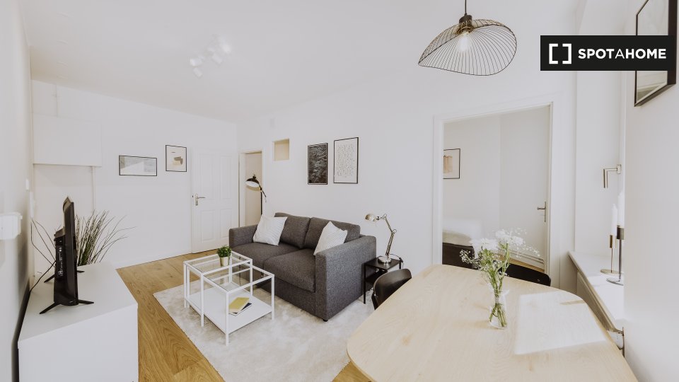 Apartment Berlin, 2 beds, 40m² — photo 1