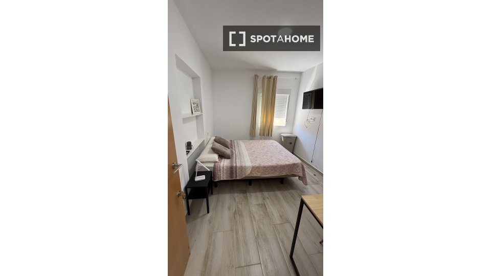 Double room Murcia, 3 beds, 70m² — photo 26