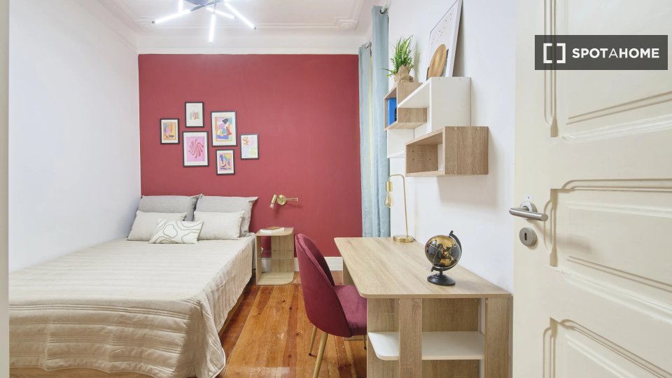 Double room Lisbon, 6 beds — photo 1