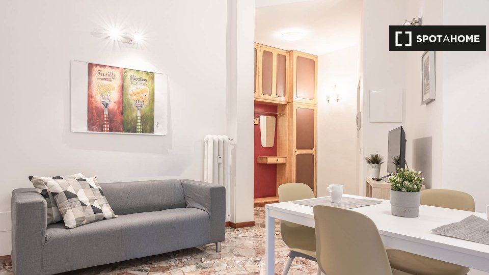 Double room Milan, 4 beds, 90m² — photo 18