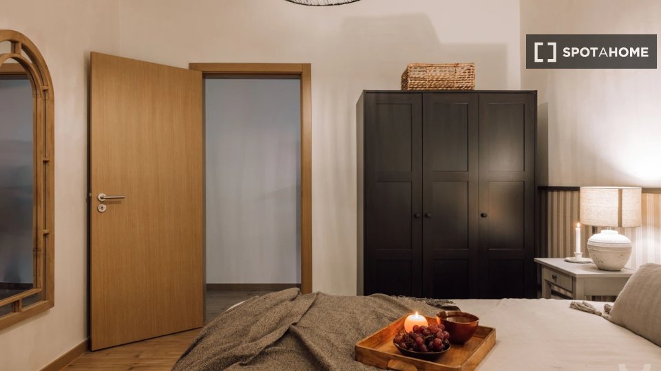 Apartment Lisbon, 2 beds, 115m² — photo 10