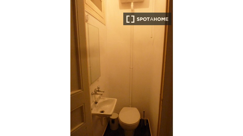 Double room Barcelona, 5 beds, 100m² — photo 13