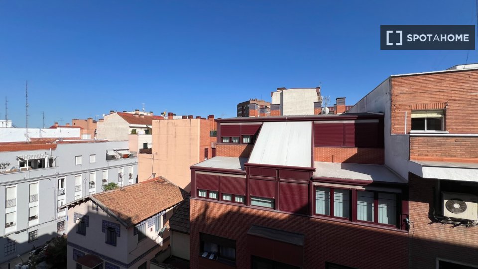 Double room Madrid, 6 beds — photo 21