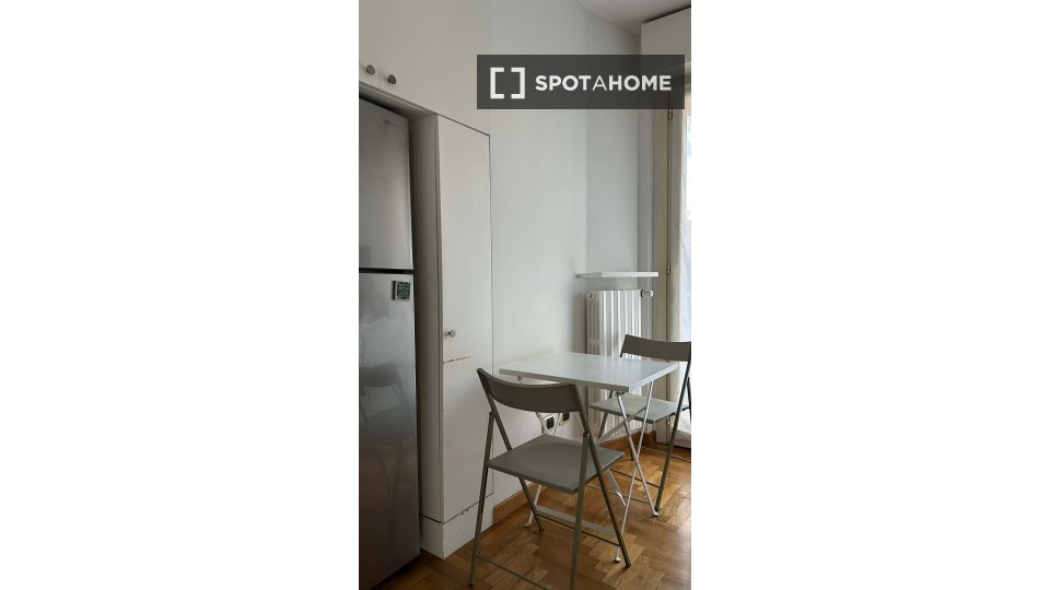 Apartment Milan, 1 bed, 90m² — photo 6