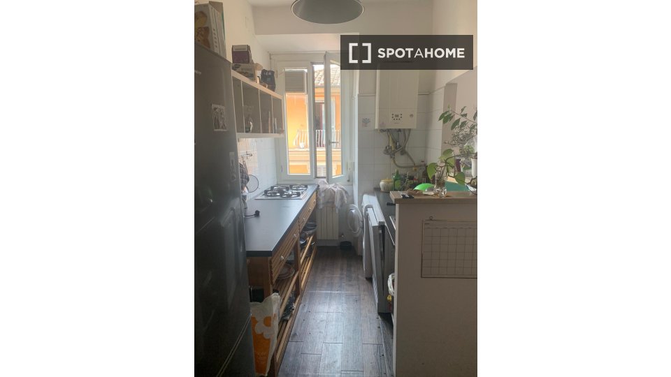 Double room Rome, 3 beds — photo 5