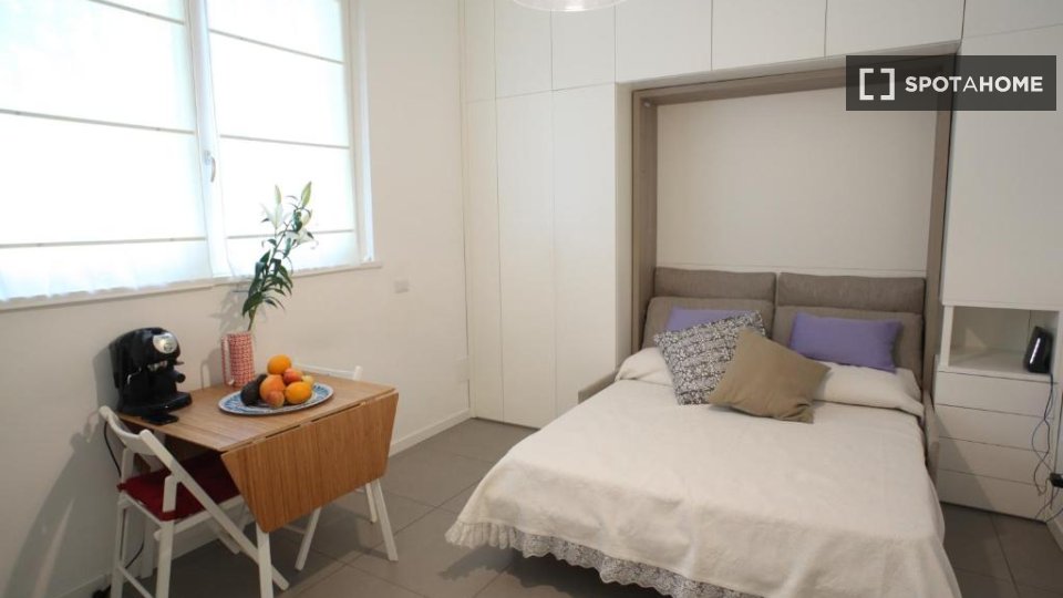 Apartment Milan, 1 bed — photo 7
