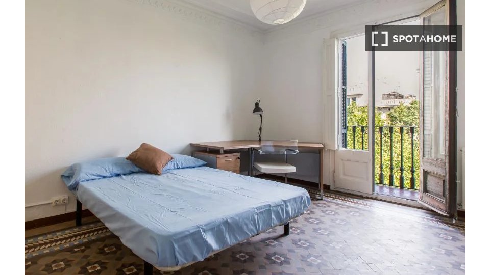 Double room Barcelona, 7 beds, 200m² — photo 7