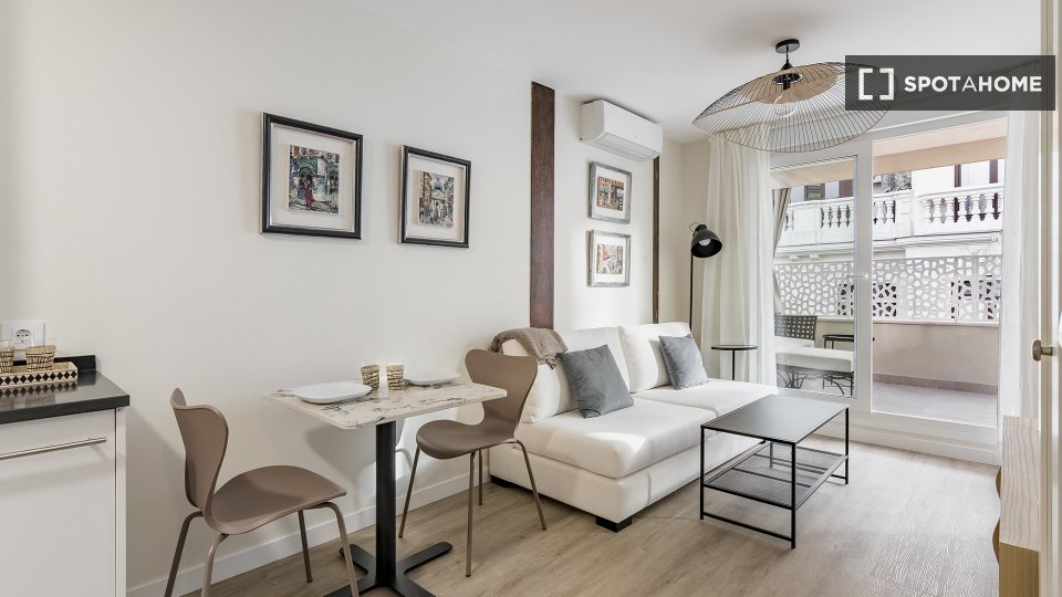 Apartment Madrid, 1 bed, 50m² — photo 3