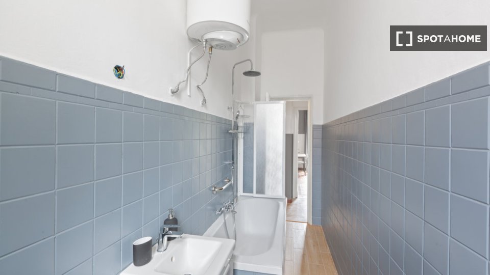 Double room Milan, 2 beds, 84m² — photo 3
