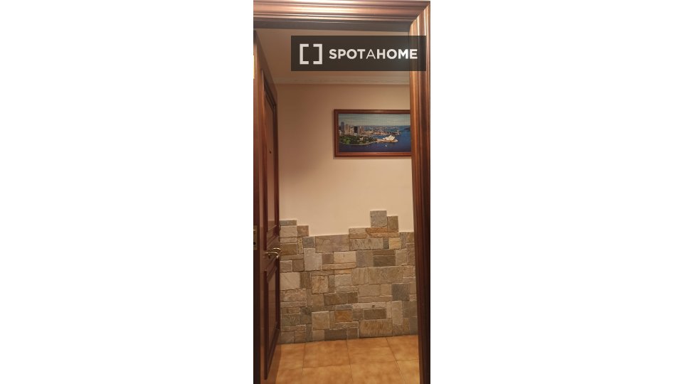 Se alquila piso de 2 habitaciones en Casco Viejo, Zarautz.