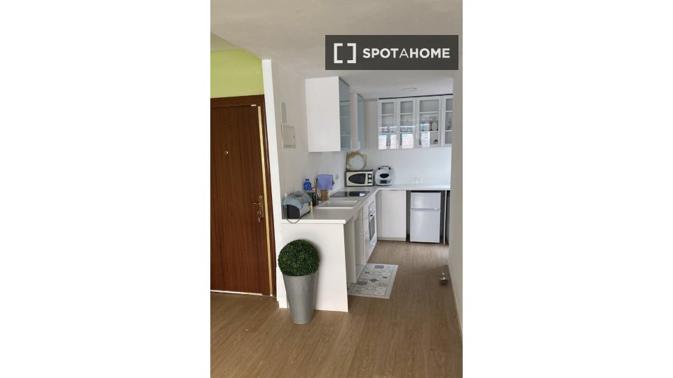Apartment Madrid, 1 bed, 78m² — photo 2