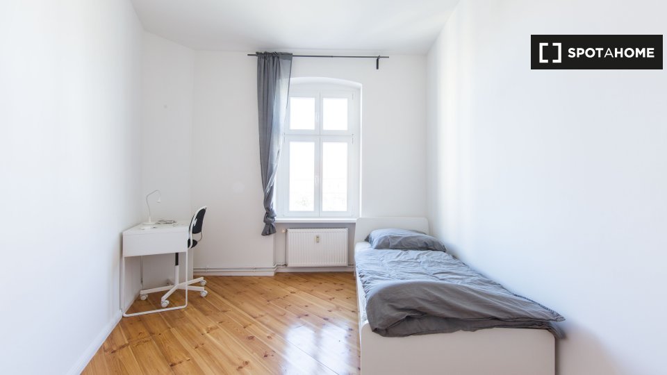 Double room Berlin, 7 beds — photo 1