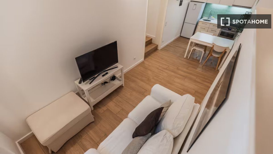 Apartment Lisbon, 2 beds — photo 16