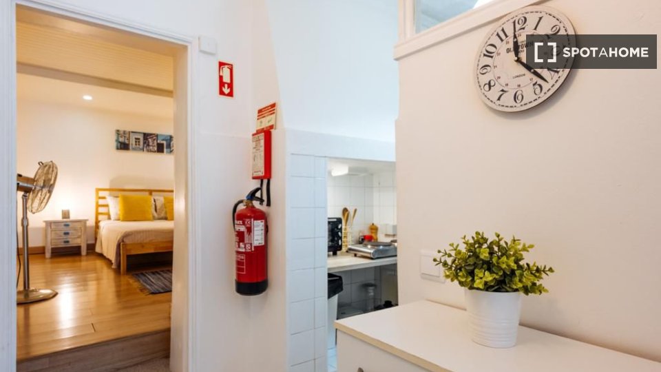Apartment Lisbon, 1 bed, 50m² — photo 43