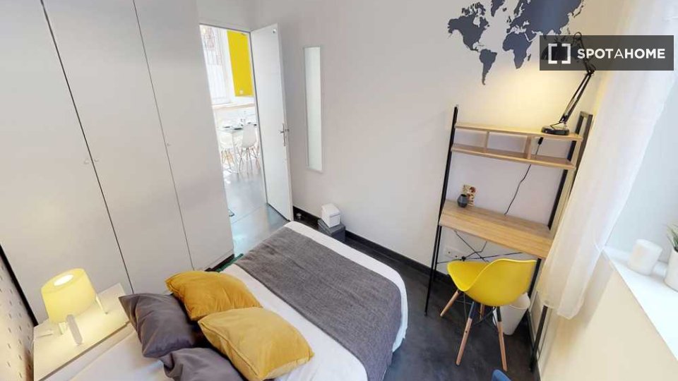 Double room Lille, 5 beds, 110m² — photo 17