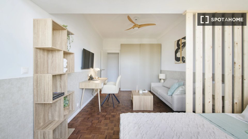Double room Lisbon, 9 beds — photo 13