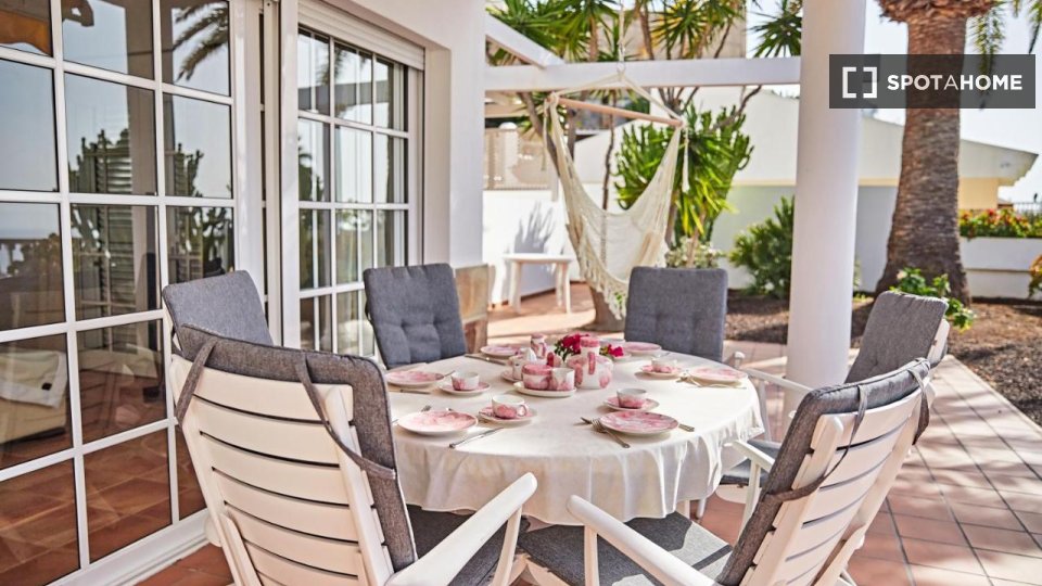 Apartment Santa_Cruz_De_Tenerife, 3 beds, 590m² — photo 6