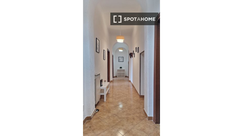 Double room Rome, 3 beds — photo 24