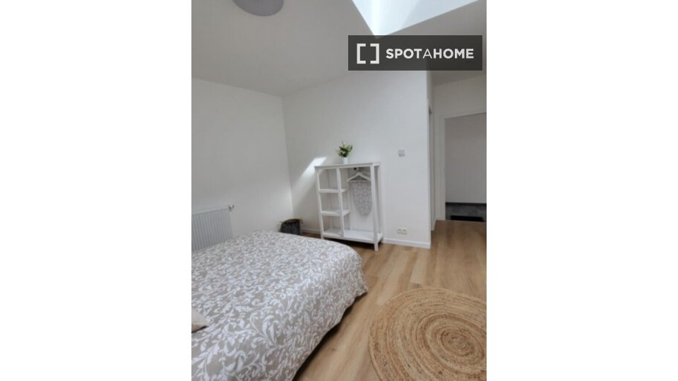 Double room Brussels, 4 beds — photo 3