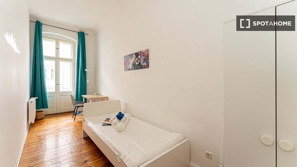 Double room Berlin, 3 beds — photo 49