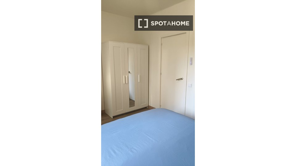 Double room Barcelona, 6 beds, 120m² — photo 44