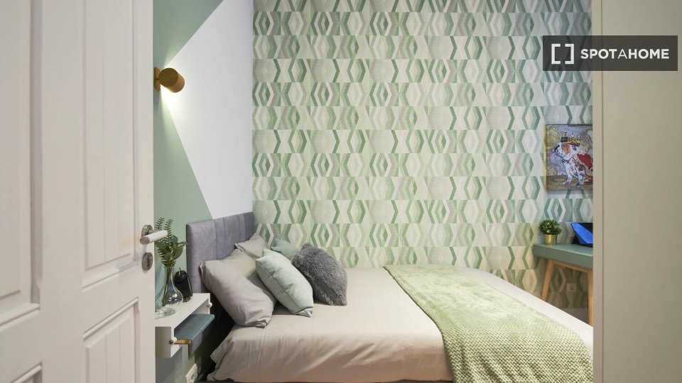 Double room Lisbon, 7 beds — photo 11