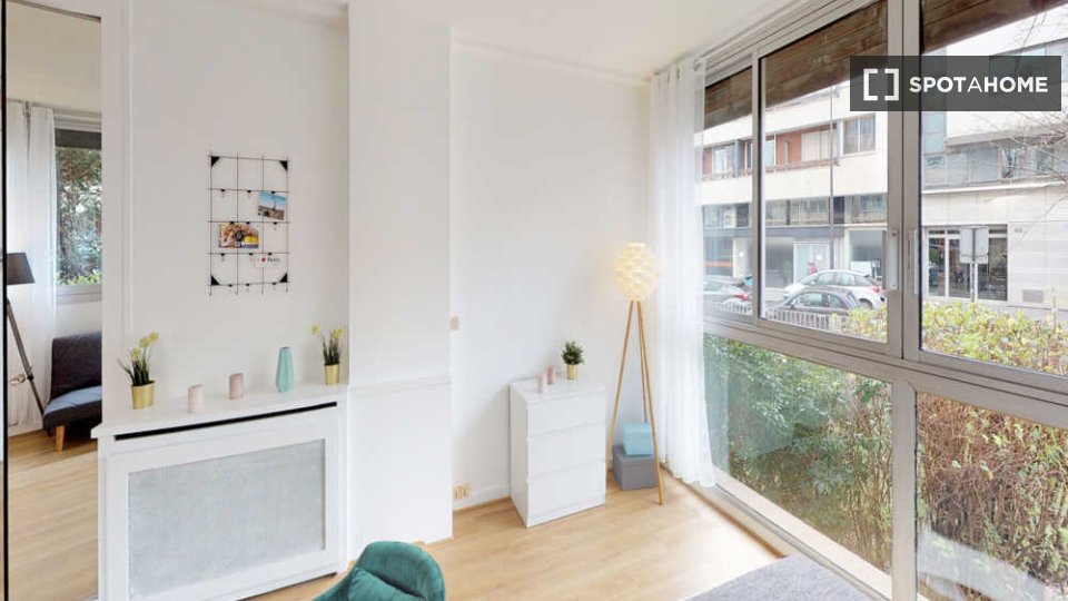 Double room Paris, 3 beds, 70m² — photo 2