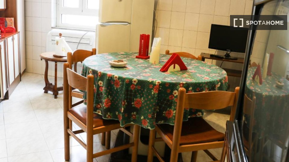 Apartment Rome, 2 beds — photo 11