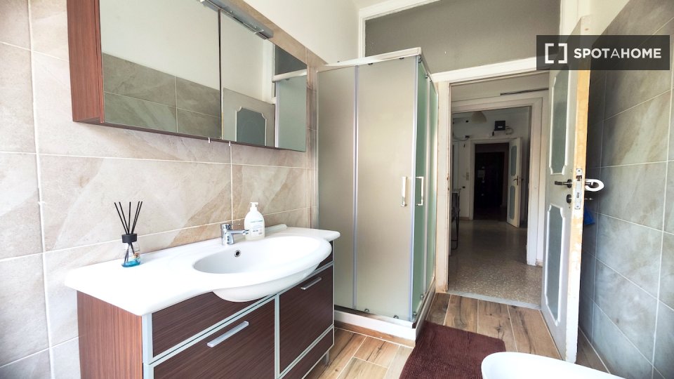 Double room Rome, 6 beds, 150m² — photo 27