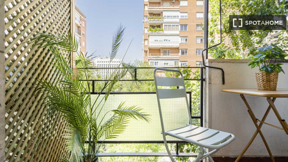 Double room Madrid, 6 beds — photo 72
