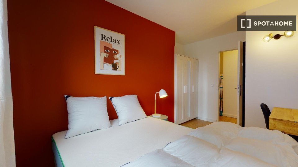 Double room Marseille, 15 beds — photo 15
