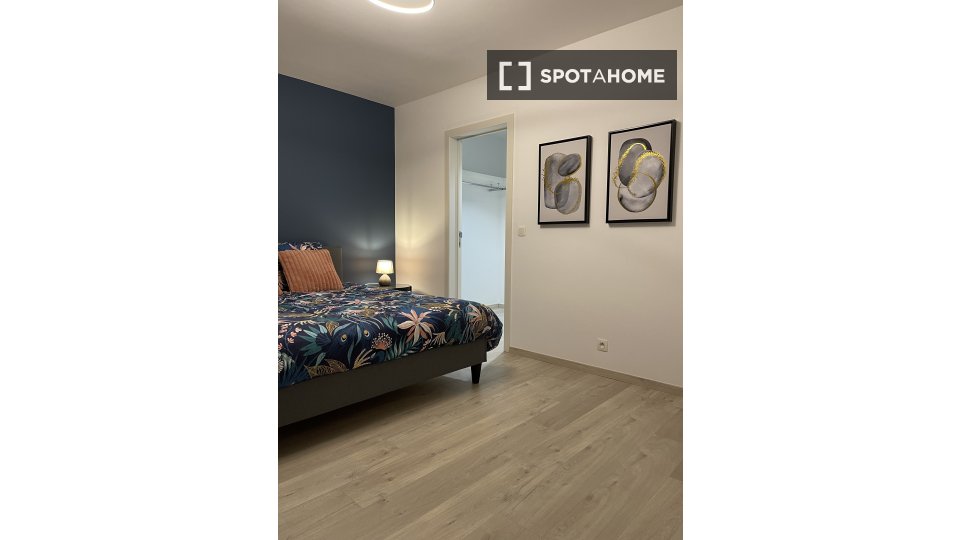 Double room Brussels, 5 beds, 225m² — photo 12