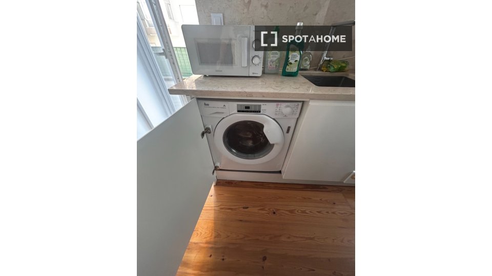 Apartment Lisbon, 1 bed, 55m² — photo 4