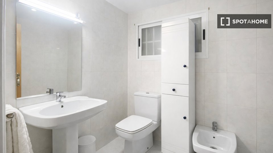 Double room Valencia, 6 beds — photo 4