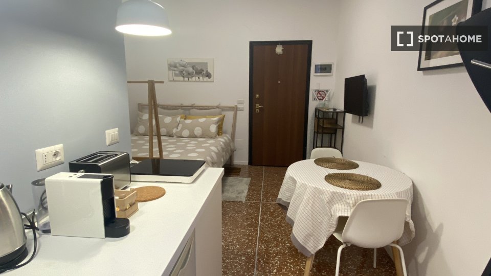 Apartment mono Milan, 25m² — photo 2