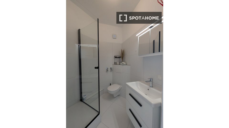 Apartment Frankfurt, 3 beds, 64m² — photo 14