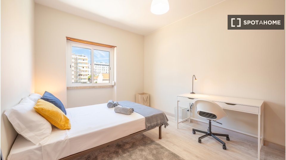 Double room Lisbon, 7 beds — photo 1