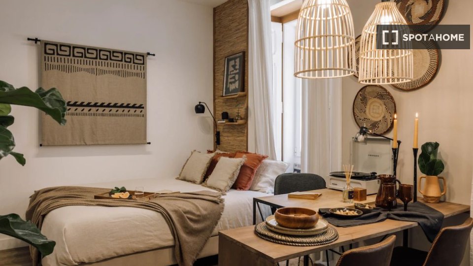 Apartment Lisbon, 1 bed — photo 15