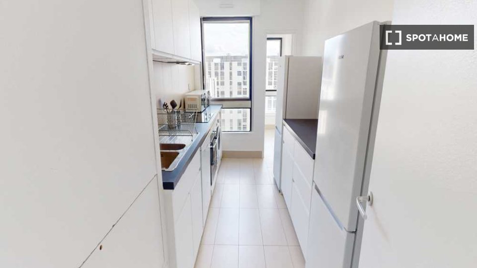 Double room Paris, 5 beds, 110m² — photo 13