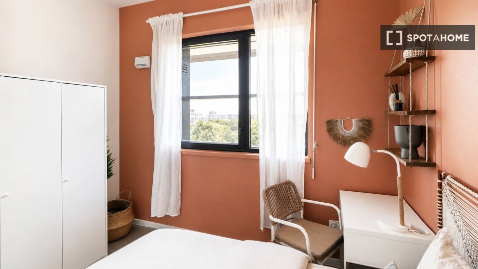Chambre double Paris, 4 chambres — photo 25