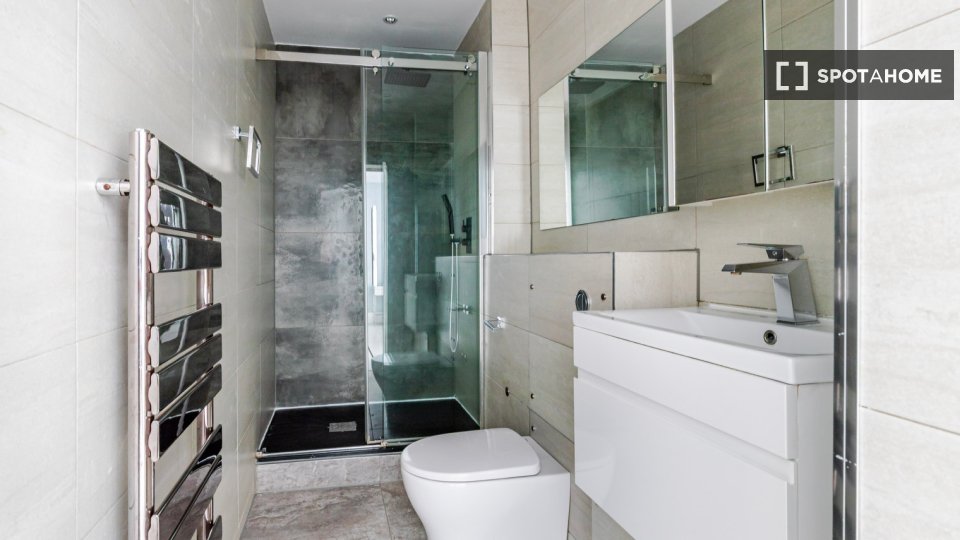 Apartment London, 2 beds — photo 9