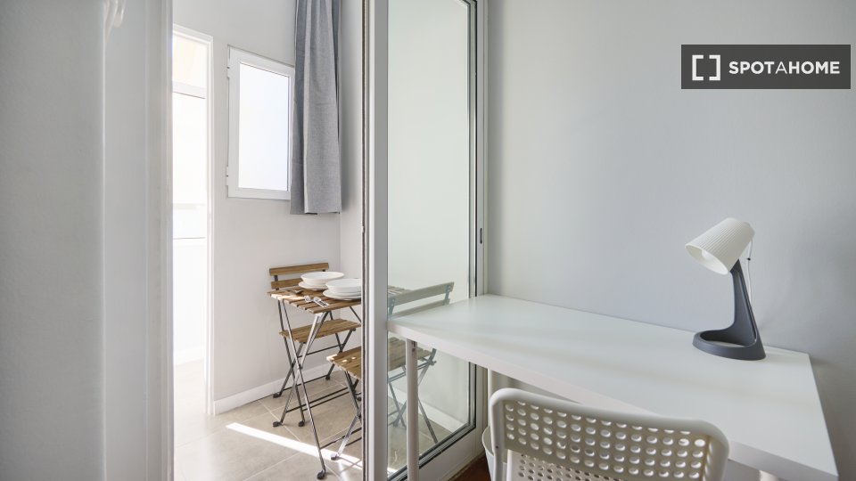 Double room Lisbon, 16 beds — photo 10