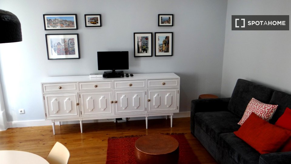 Apartment Lisbon, 2 beds — photo 13