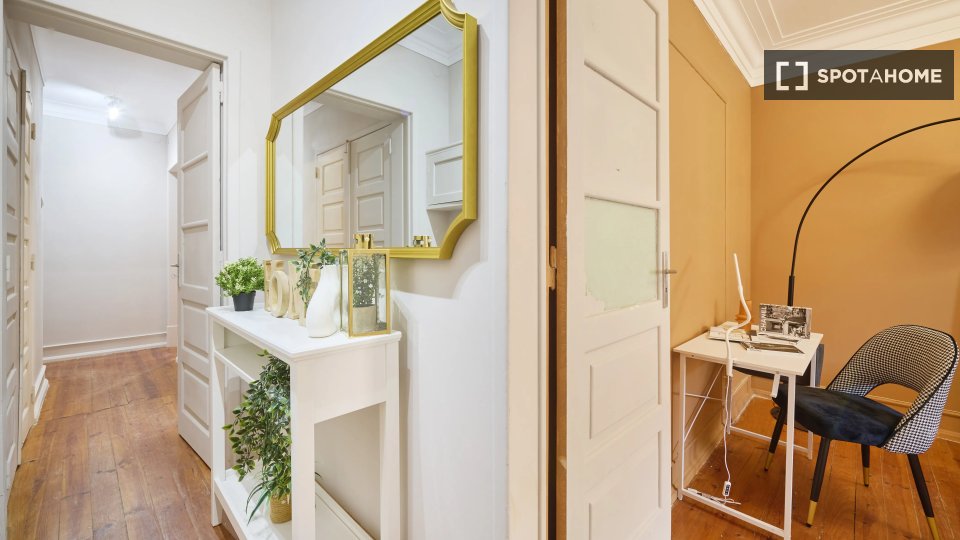 Double room Lisbon, 4 beds — photo 7